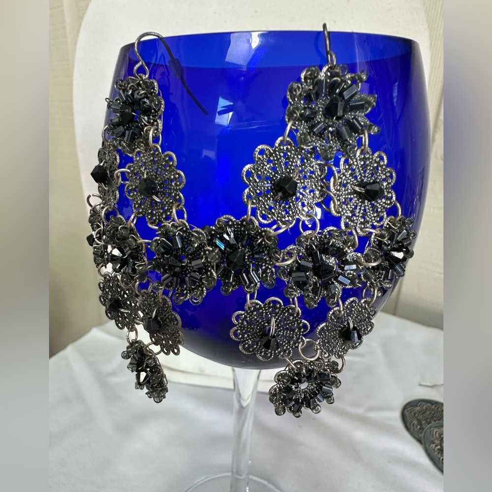 Floral black lace metal vibe chandelier earrings